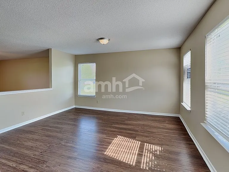 14470 Forsythia Ln — Photo 6