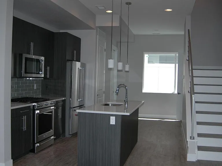 3036 W 19th Ave — Photo 12