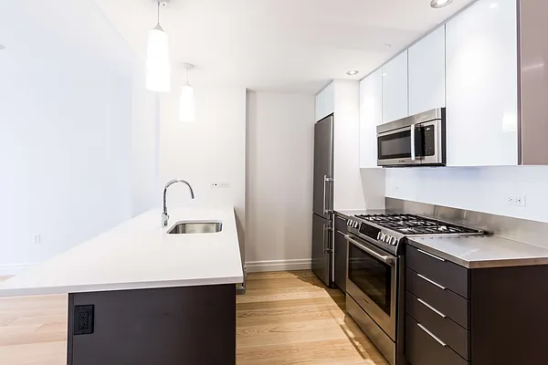 Rented by Two Trees | media 27