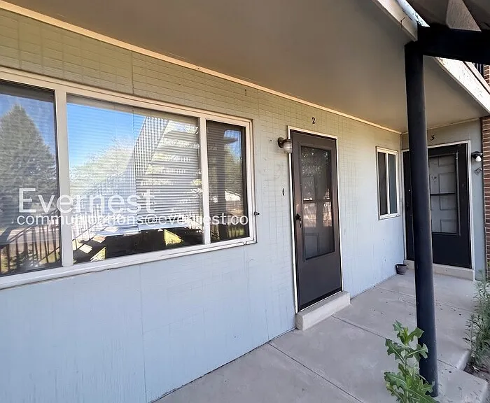 4311 N Chestnut St #2 — Photo 2