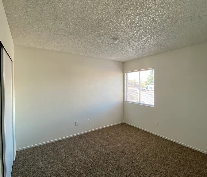 5413 Harmony St — Photo 15