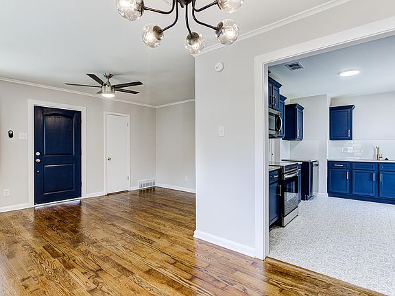3rd image of 579 Herzl St