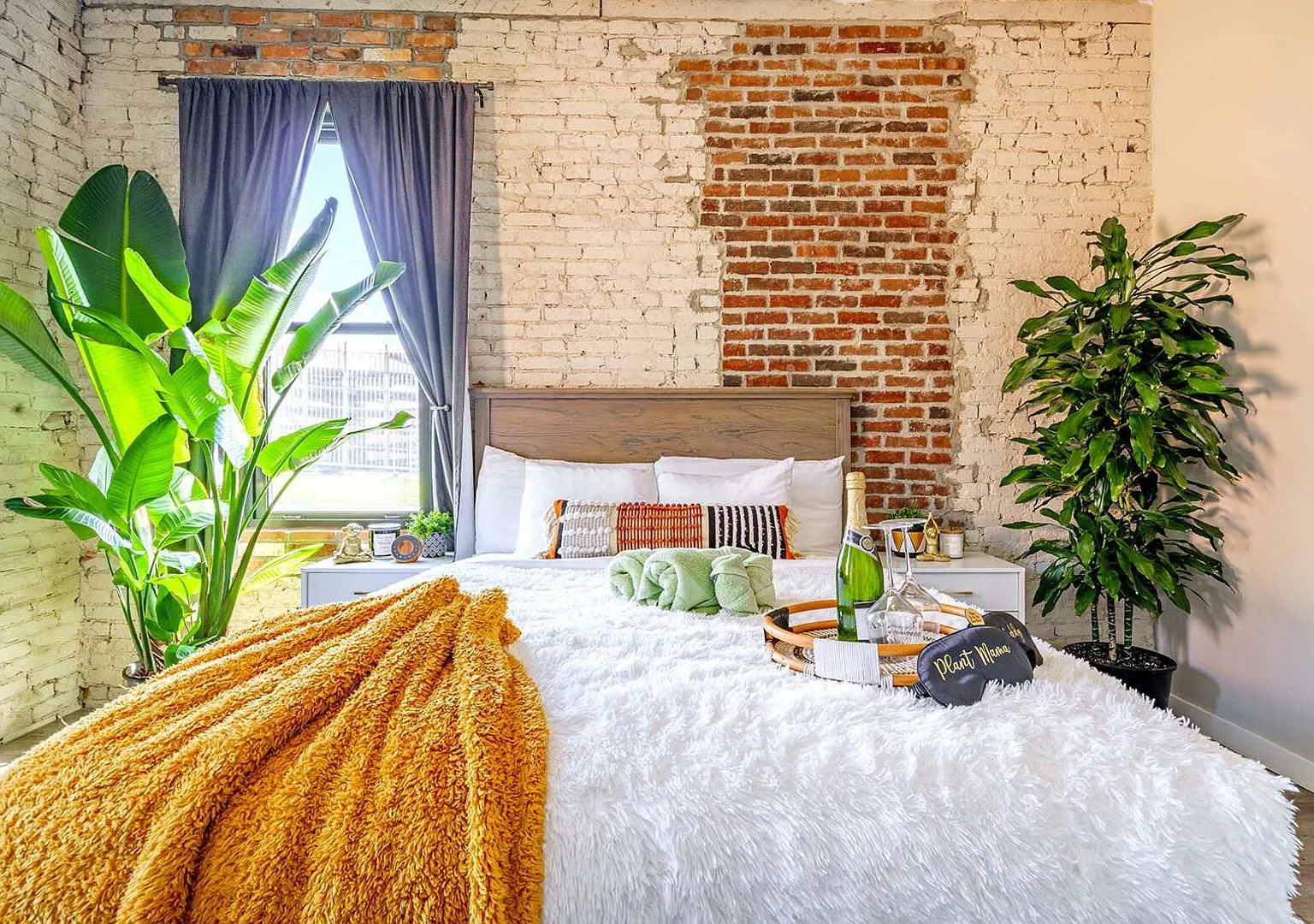 Jungle Vibe by Jungle House | Downtown & Short North | Free Parking — Photo 2