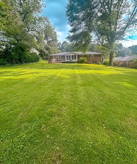 5583 Woodland Dr — Photo 17