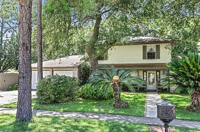 1st image of 2111 Pebble Beach Dr