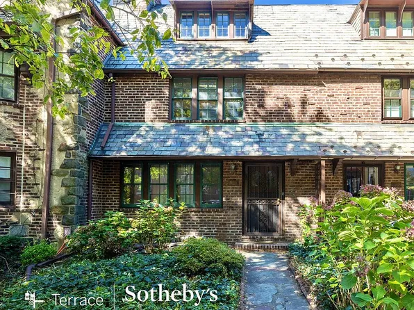 111-03 76th Ave, Forest Hills, NY 11375