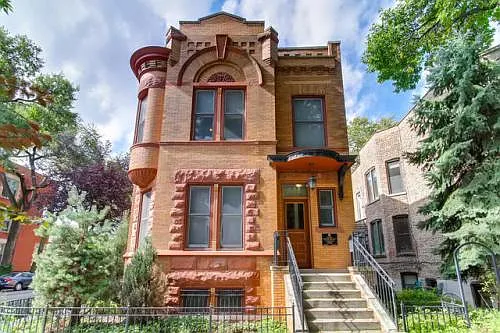 934 N Hoyne Ave #1R — Photo 1