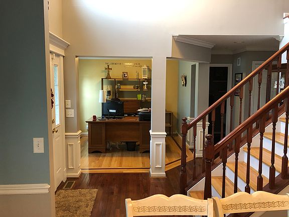4th image of 3133 Sussex Ct