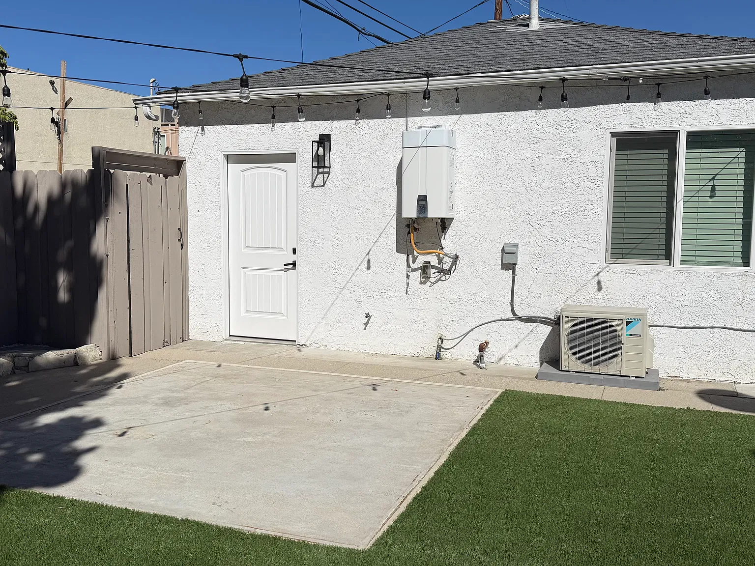 Studio, 450 sqft, $2,100 — Photo 3