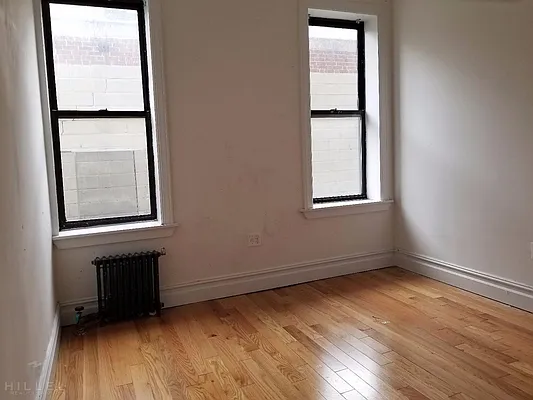 Rented by Hillel Realty Group | media 20