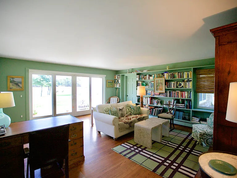 23 N Midway Rd — Photo 13
