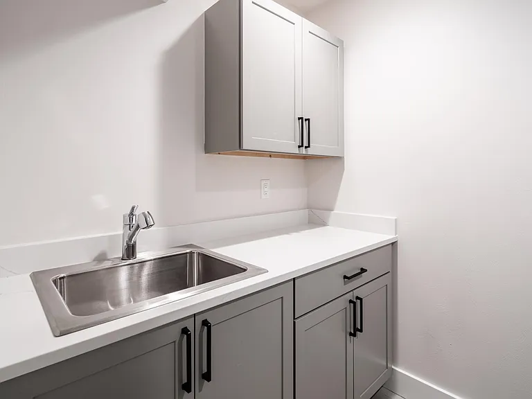 491 N Willson Ave — Photo 21