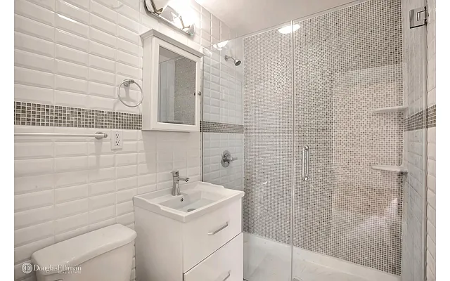 Rented by Douglas Elliman | media 15