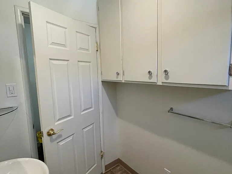 51 N Court Rd — Photo 17