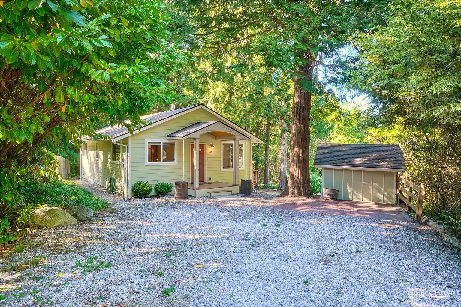 65 Victoria Way photo 1