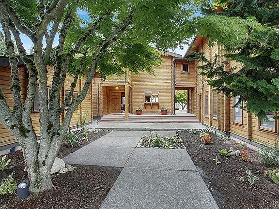 3rd image of 12514 2nd St E