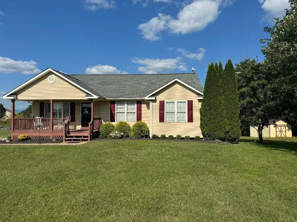 2244 Scenic View Rd, Moneta, VA 24121