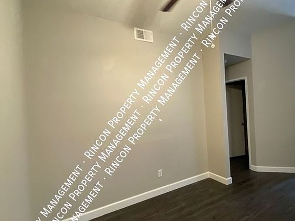 4th image of 2554 Liberty Cv