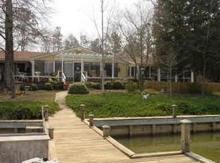 2130 Point Windy Dr, Jacksons Gap, AL 36861