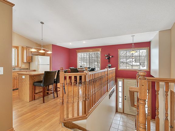 4th image of 2910 Melrose Ct