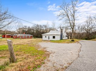 8447 Crawley Hill Rd, Mount Pleasant, TN 38474