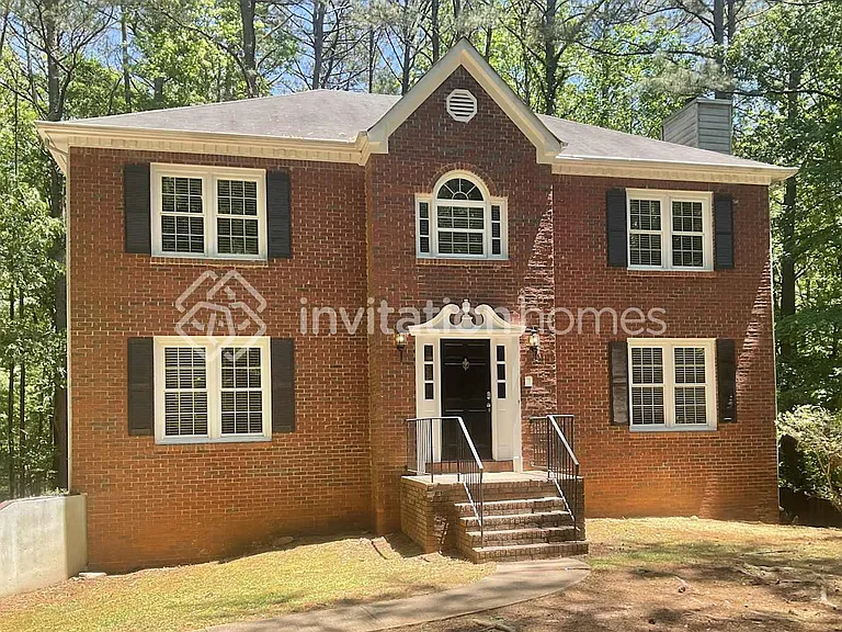 110 Woodsong Dr — Photo 1