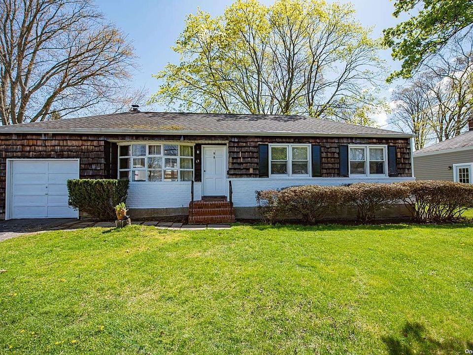 15 Goldsmith Avenue Greenlawn NY 11740 Zillow