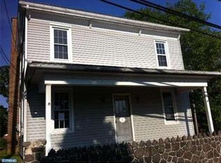 36 Walnuttown Rd, Fleetwood, PA 19522