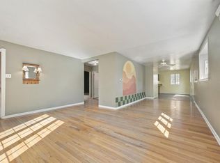 2572 S Vine St, Denver, CO 80210