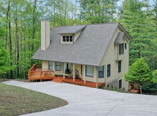 143 Hidden Lake Cir, Ellijay, GA 30536