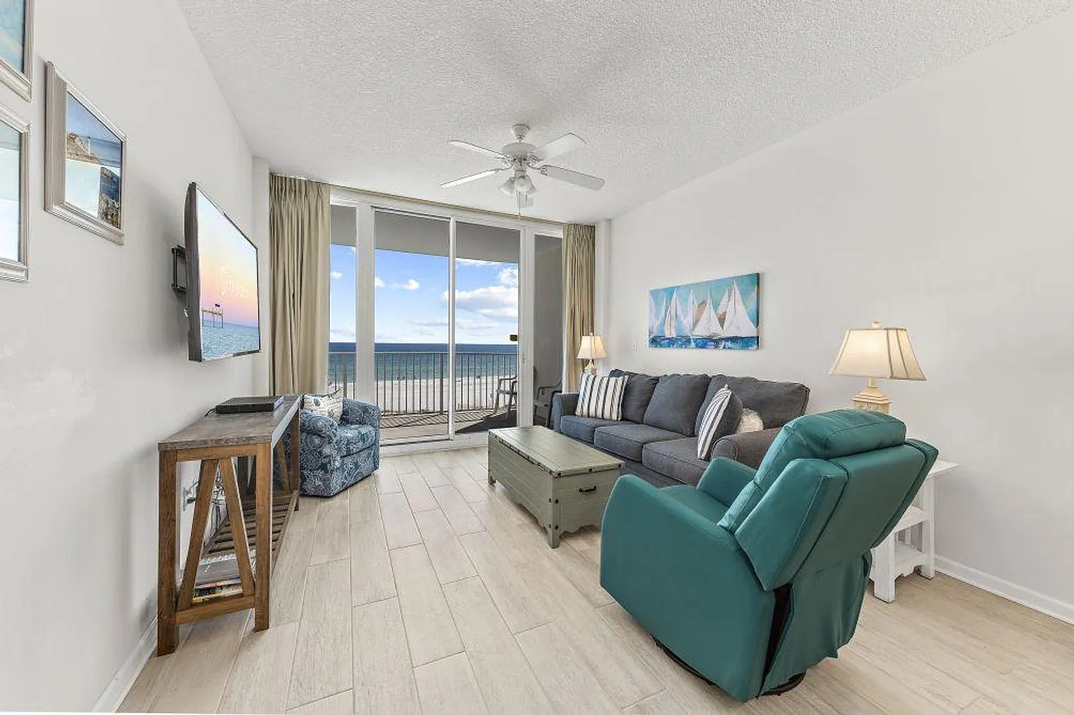 3 bed, 2.0 bath, 1162 sqft, $4,865 — Photo 3
