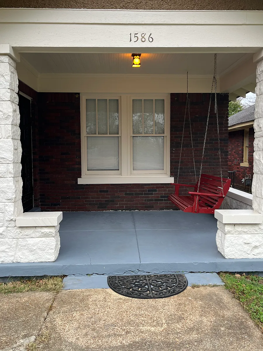 Building Photo - 1586 Tutwiler Ave