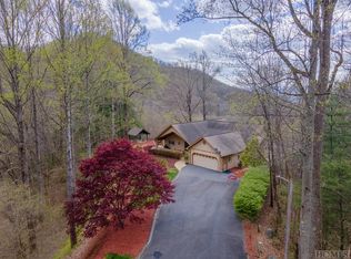 227 High Meadows Dr, Hayesville, NC 28904
