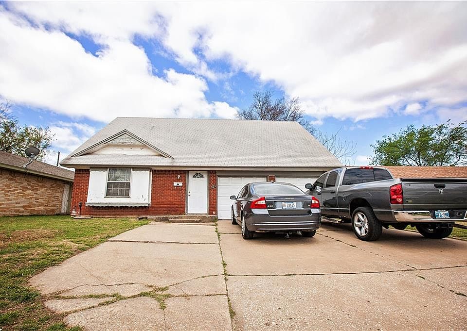 1st image of 821 Fontana Ln