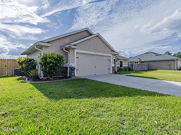 2nd image of 2653 ROYAL POINTE Drive