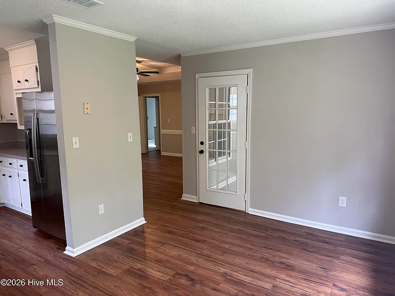 2961 Pointewest Dr — Photo 9