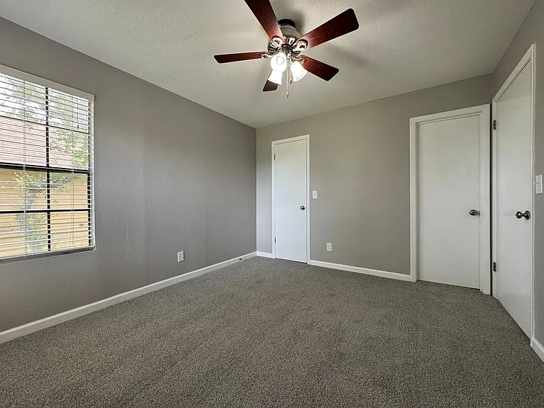 390 Lake Placid Ct #303 — Photo 44