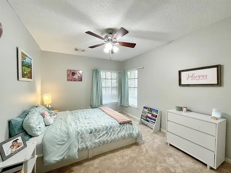 7 Windledge Pl — Photo 38