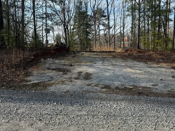 208 Lake Forest Dr, Ellijay, GA 30540