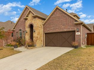 1715 W Brookhollow Dr, Carrollton, TX 75010