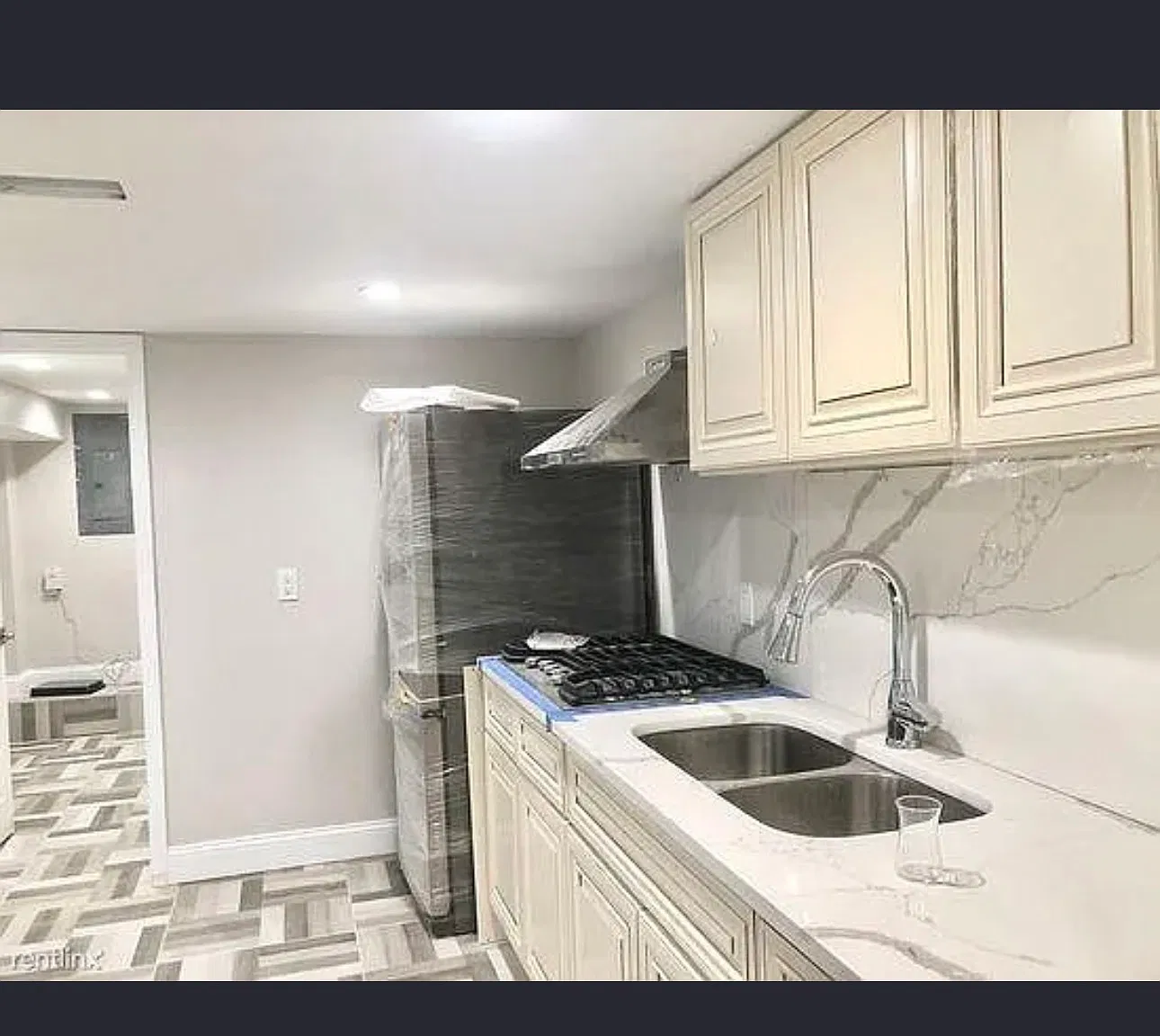 2 bed, 3166 sqft, $2,500 — Photo 1