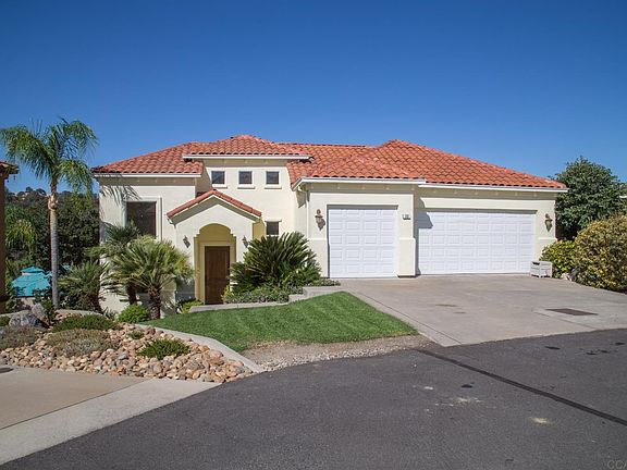 2nd image of 33 Aurora Ln