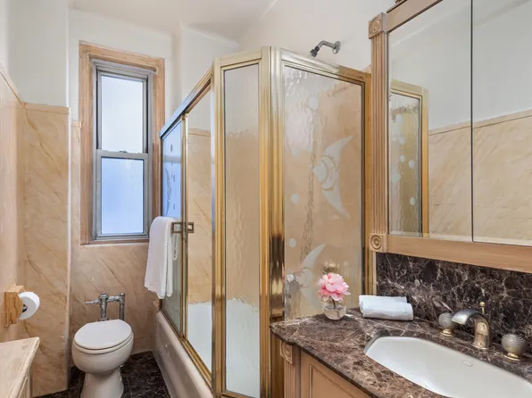 262 Central Park West image 7 of 14