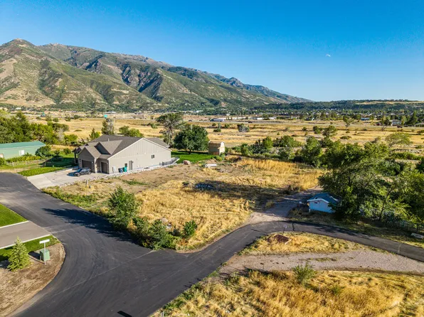 6794 S 2125 E, Uintah, UT 84405