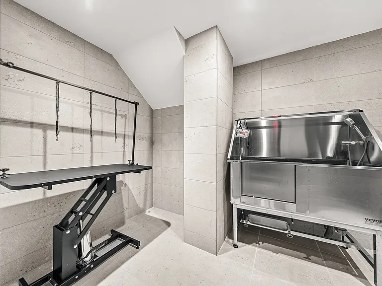 91 Bruckner Blvd #213 — Photo 36