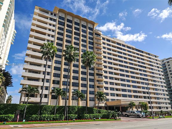 5th image of 5005 Collins Ave #3-PENTHOUSE