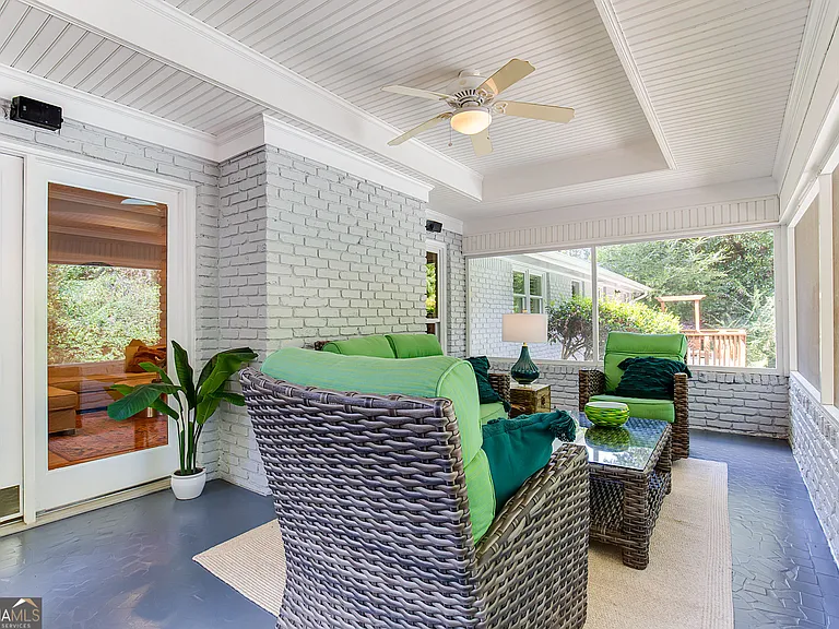 485 Riverside Pkwy — Photo 10