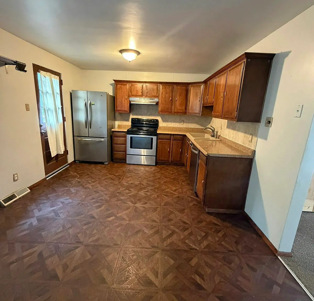 606-608 Broadhead Avenue, Unit 608 — Photo 3
