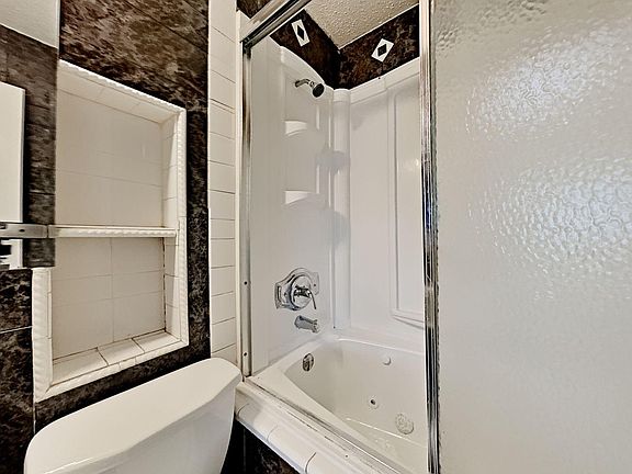 5th image of 3783 N 139th Ave