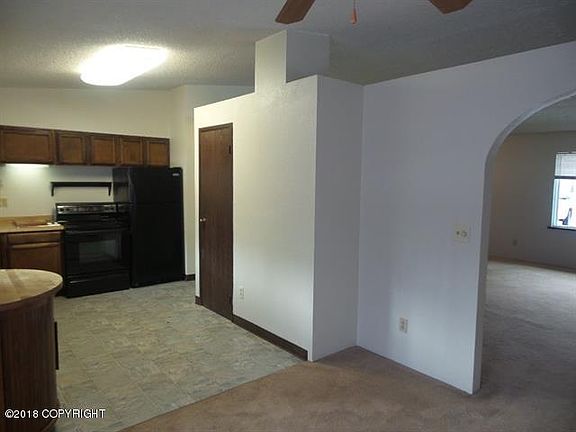 4th image of 4481 Stanford Dr